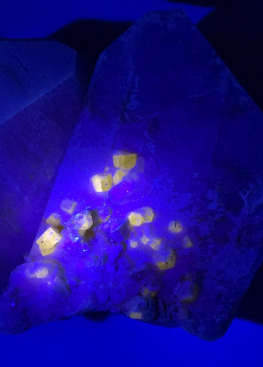 Huge Size Twinned Microcline Feldspar combine Fluorescent Apatite and Quartz Specimen from Pakistan - 2.3 kg