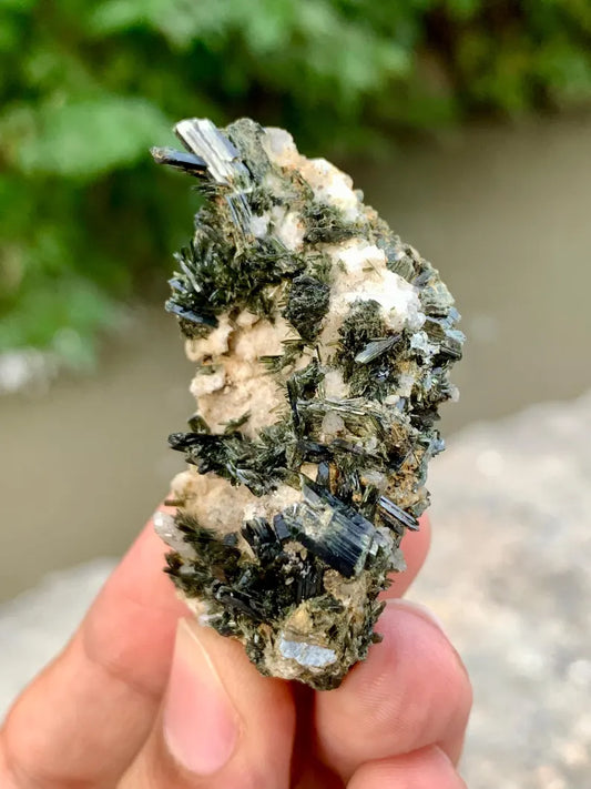 Natural Green Epidot Crystals Cluster on Matrix from Pakistan - 27 Gram