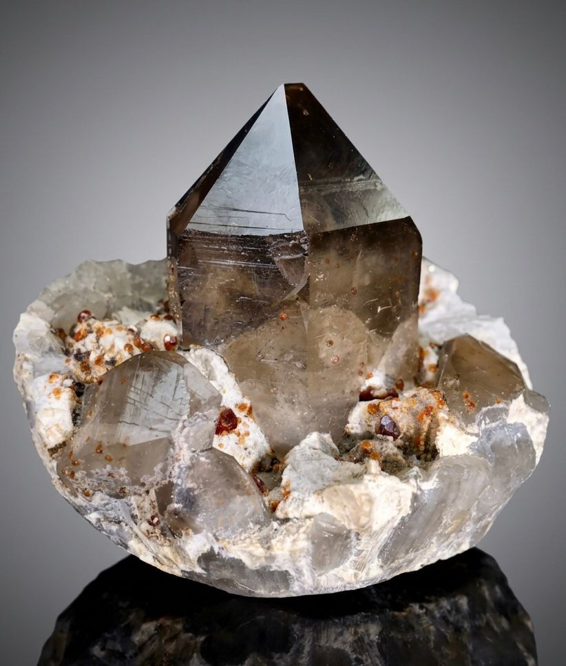 Quartz Varieties