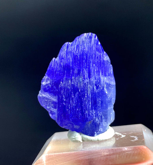 Rare Blue Tanzanite Crystal From Tanzania - 23.95 Carats