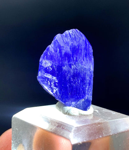 Rare Blue Tanzanite Crystal From Tanzania - 23.95 Carats