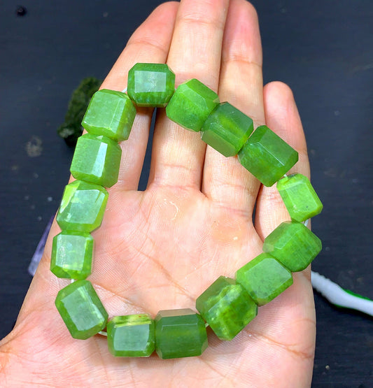 Polished Green Nephrite Beads Necklace From Afghanistan