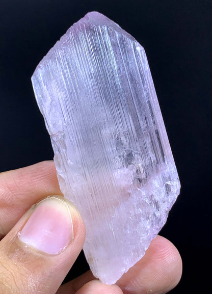 Fluorescent pink Kunzite Crystal From Afghanistan 40 Gram