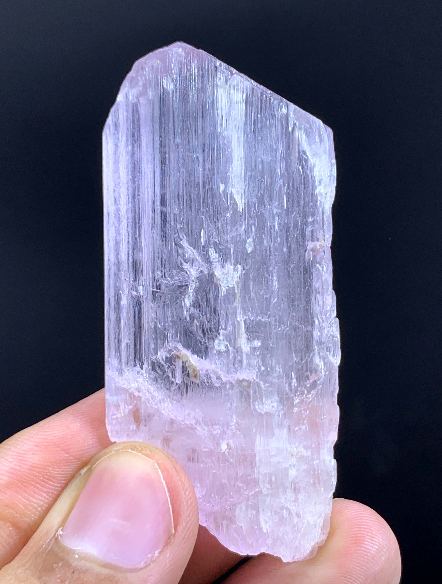 Fluorescent pink Kunzite Crystal From Afghanistan 40 Gram