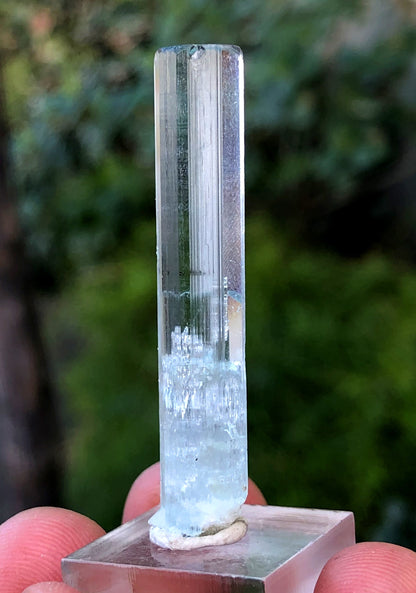 27.40 CTS Transparent Blue Aquamarine Crystal From Pakistan