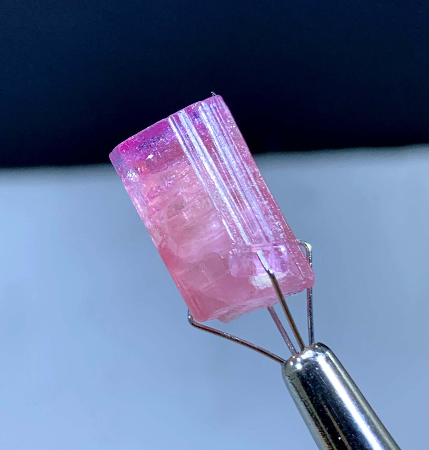 16.65 Carats Fine Quality Pink TOurmaline Crystal From Afghanistan