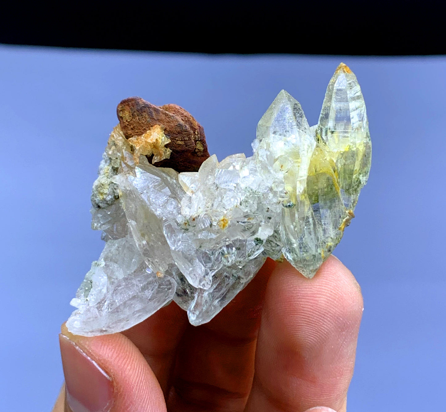 Rare Siderite on Quartz from Pakistan - 28 gram