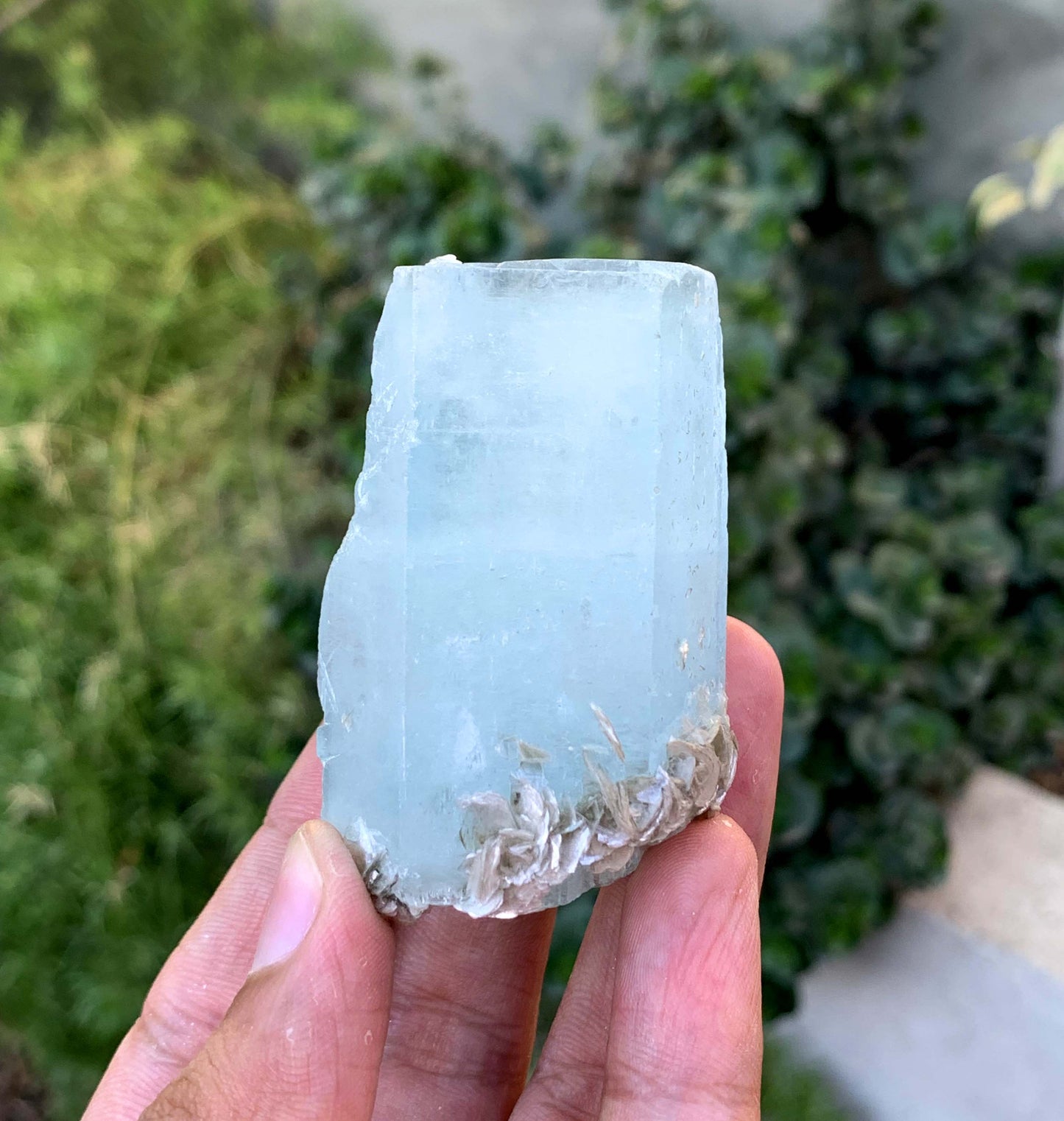 Natural Terminated Blue Tourmaline Crystal From Pakistan 137 Gram