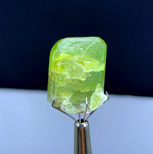 Green Peridot Crystal from Pakistan - 43.60 carat