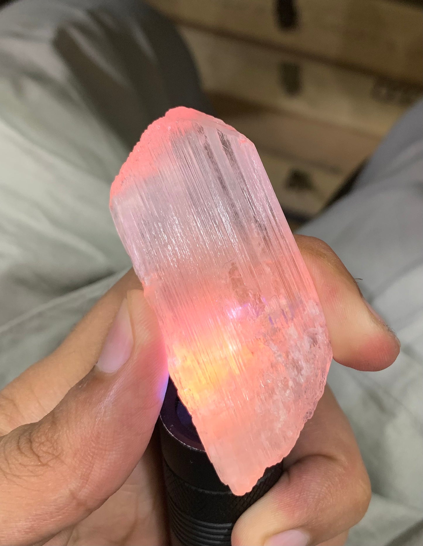 Fluorescent pink Kunzite Crystal From Afghanistan 40 Gram