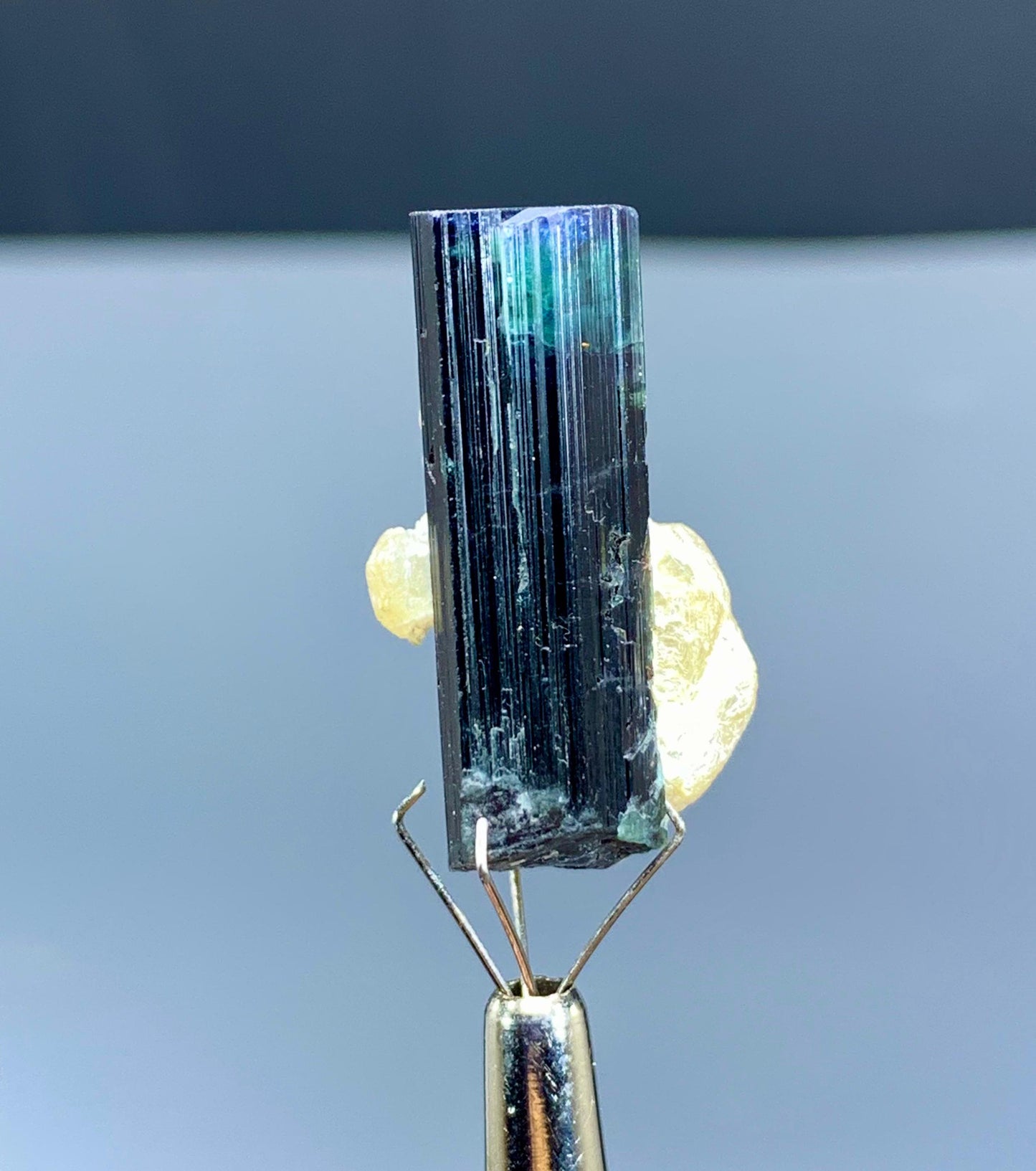 Blue Cap Tourmaline with Lepidolite from Paprok Afghanistan - 08 gram