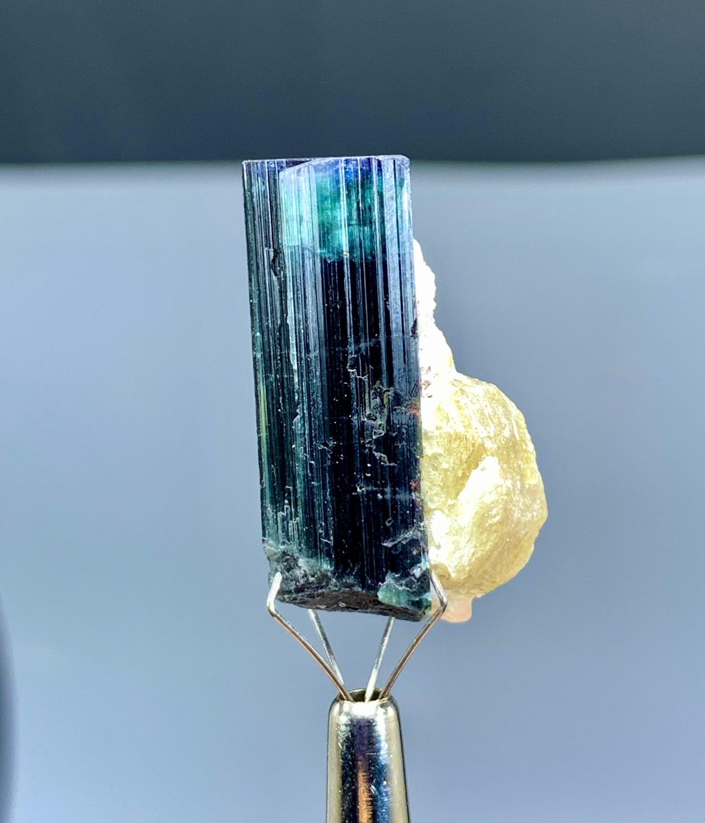 Blue Cap Tourmaline with Lepidolite from Paprok Afghanistan - 08 gram