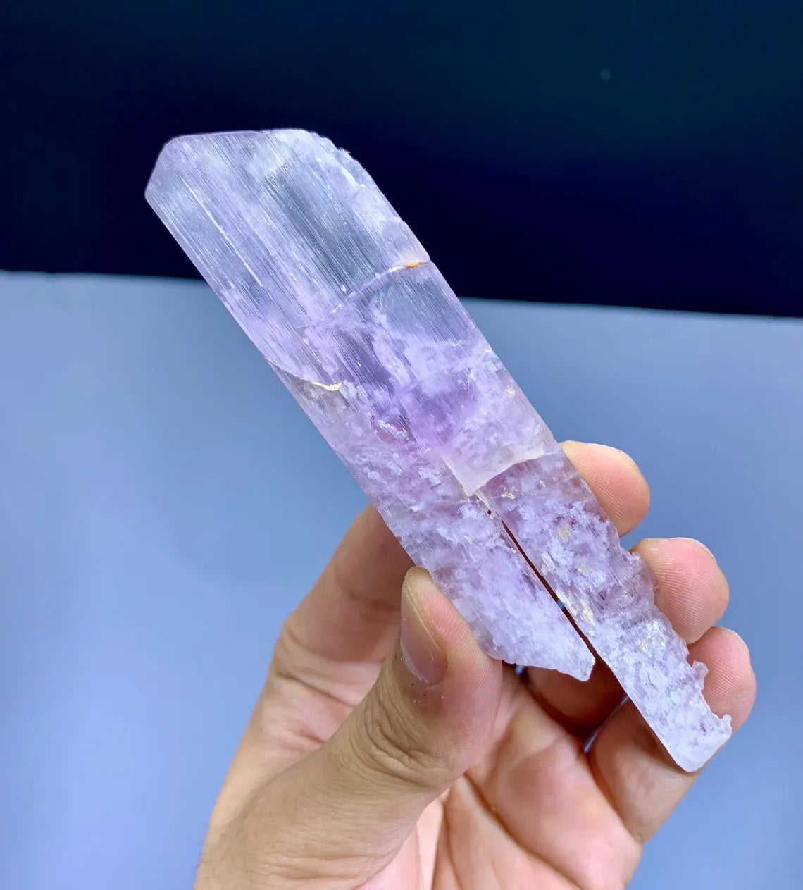 v Shape Terminated Pink kunzite Crystal from Afghanistan - 44 gram