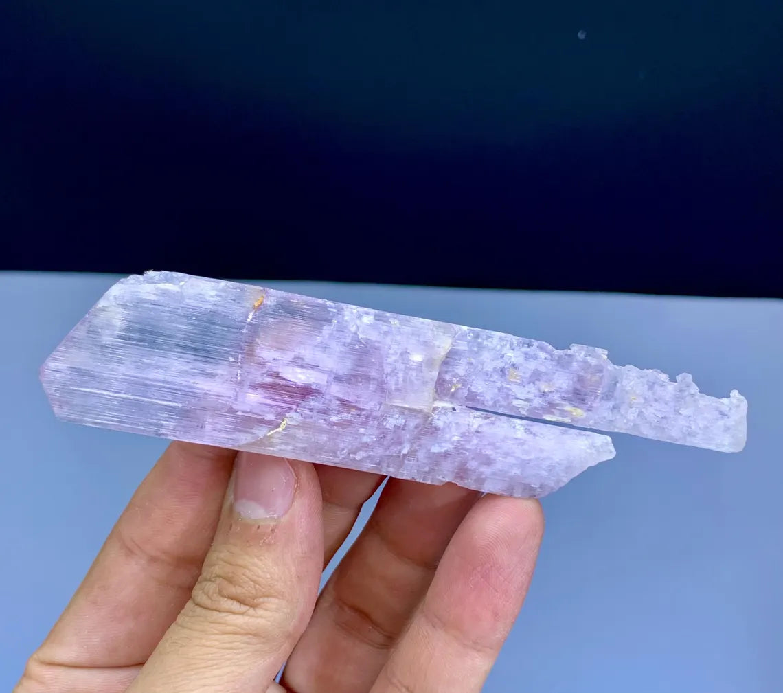 v Shape Terminated Pink kunzite Crystal from Afghanistan - 44 gram