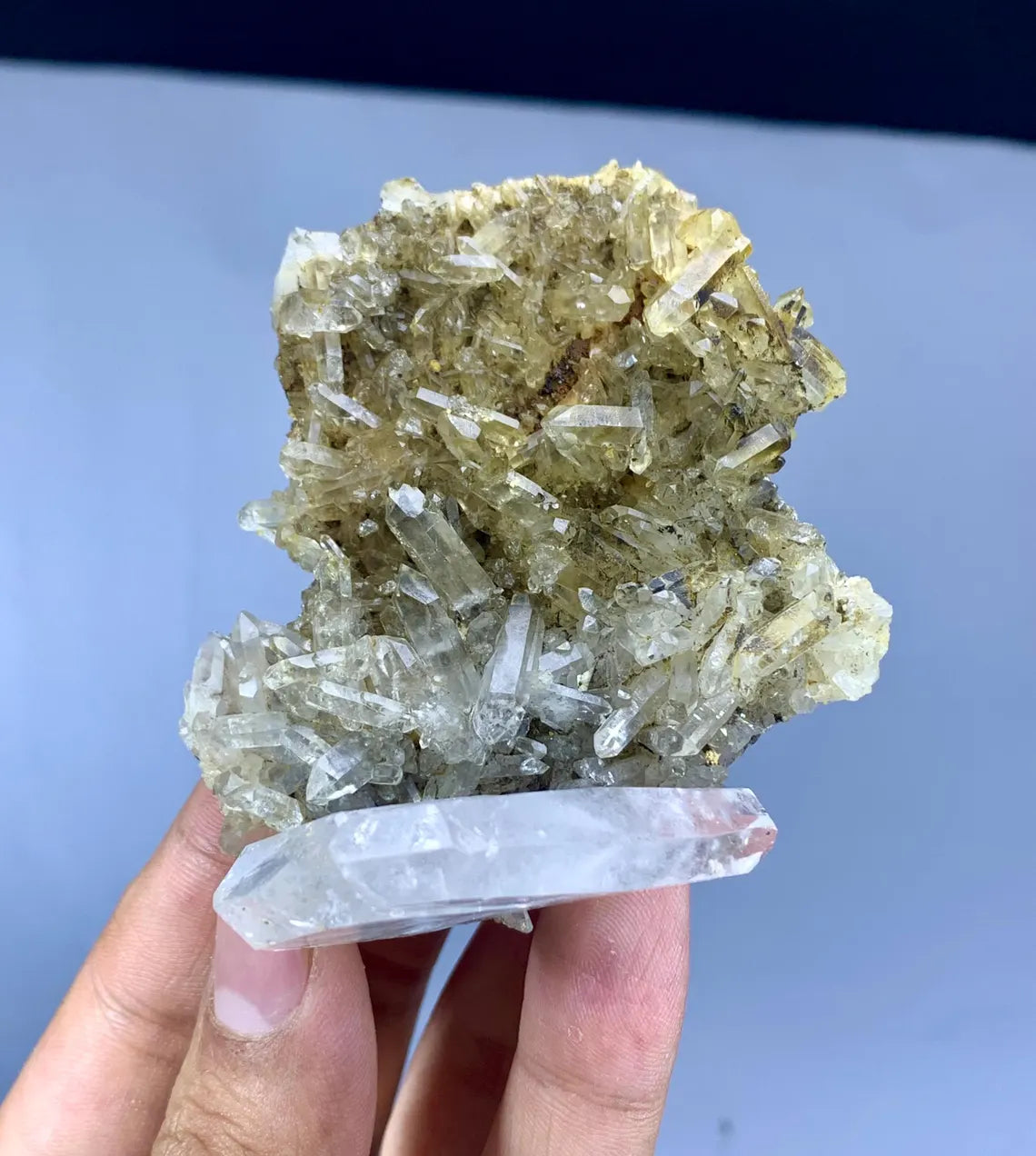 Amazing Feden Quartz Bunch on Matrix - 93 gram
