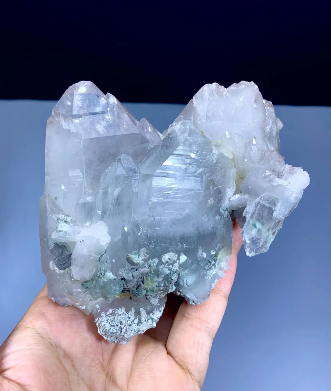 Stunning Feden Quartz Cluster, Terminated Quartz Specimen - 560 gram