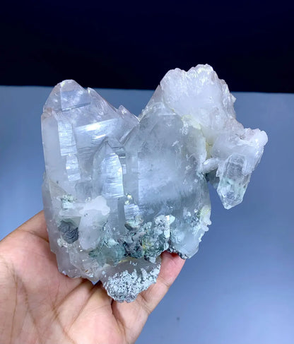 Stunning Feden Quartz Cluster, Terminated Quartz Specimen - 560 gram