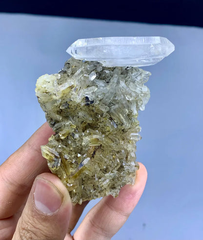 Amazing Feden Quartz Bunch on Matrix - 93 gram