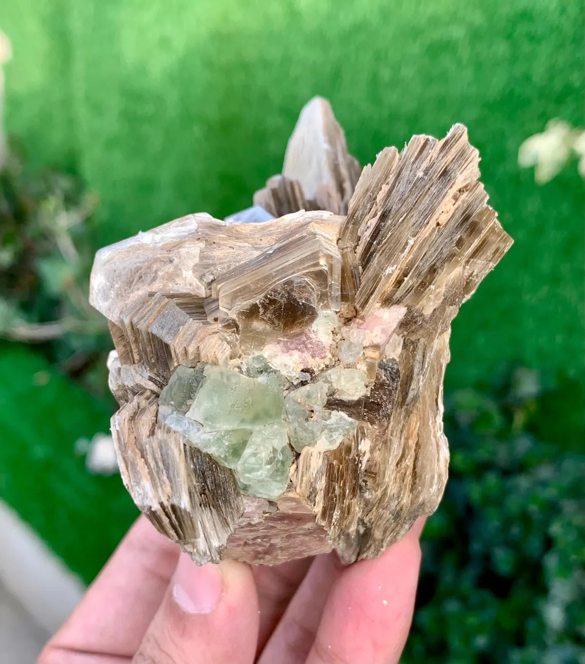 Fluorite on Star Mica from Pakistan - 344 grams