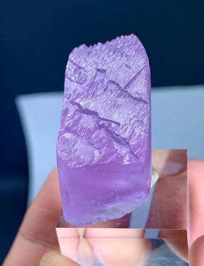 Fluorescent Pink Kunzite Crystal from Afghanistan - 46 gram