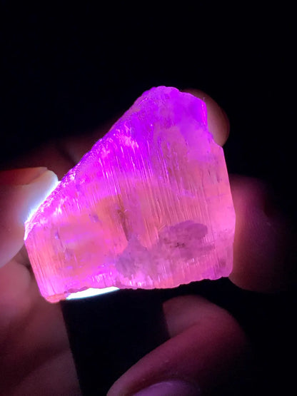 Fluorescent Pink Kunzite Crystal from Afghanistan - 46 gram