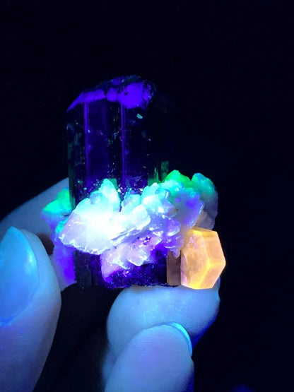 Fluorescent Apatite Combine Black Tourmaline and Albite from Skardu Pakistan - 23 gram