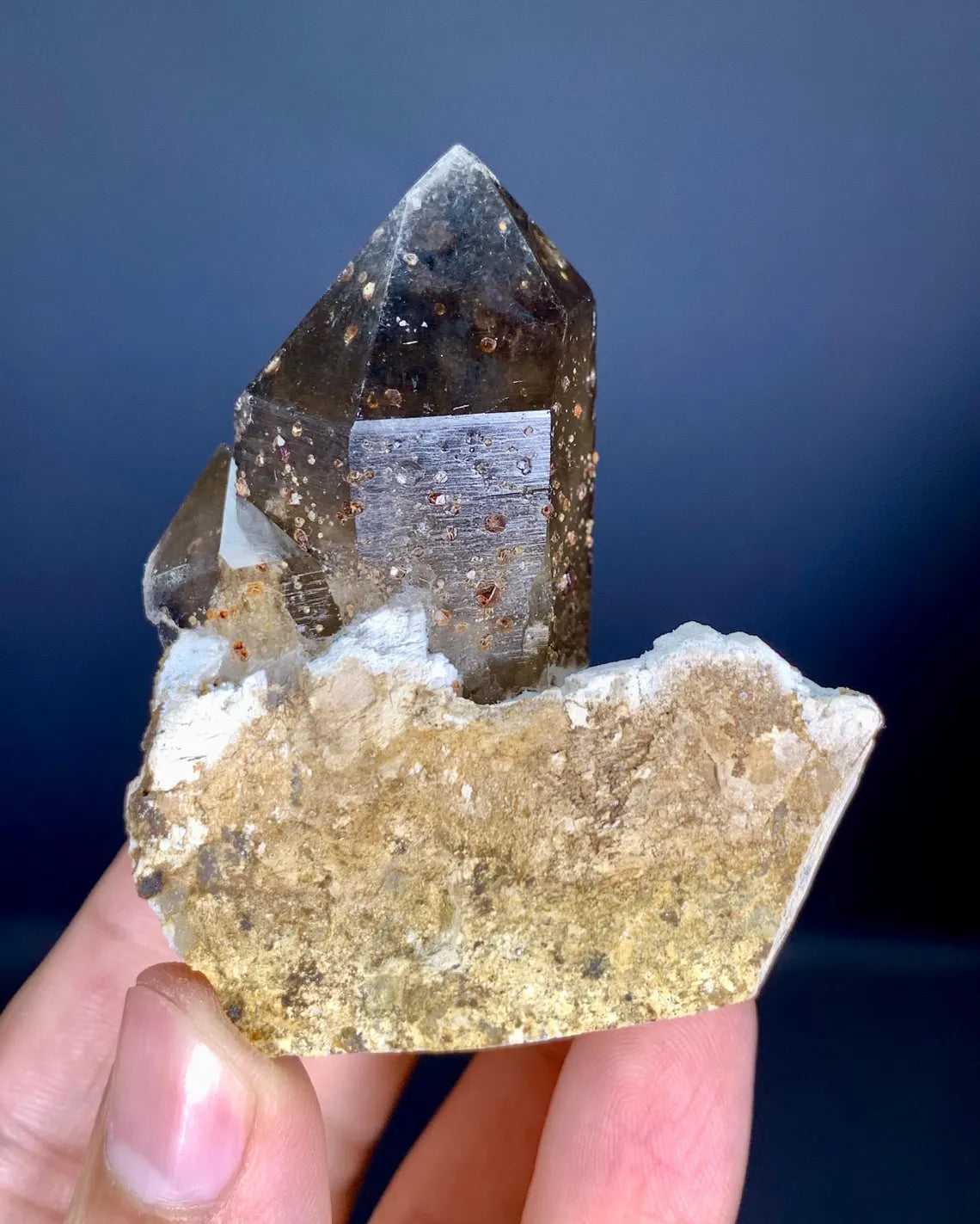 Garnet on Quartz from Pakistan - 109 gram