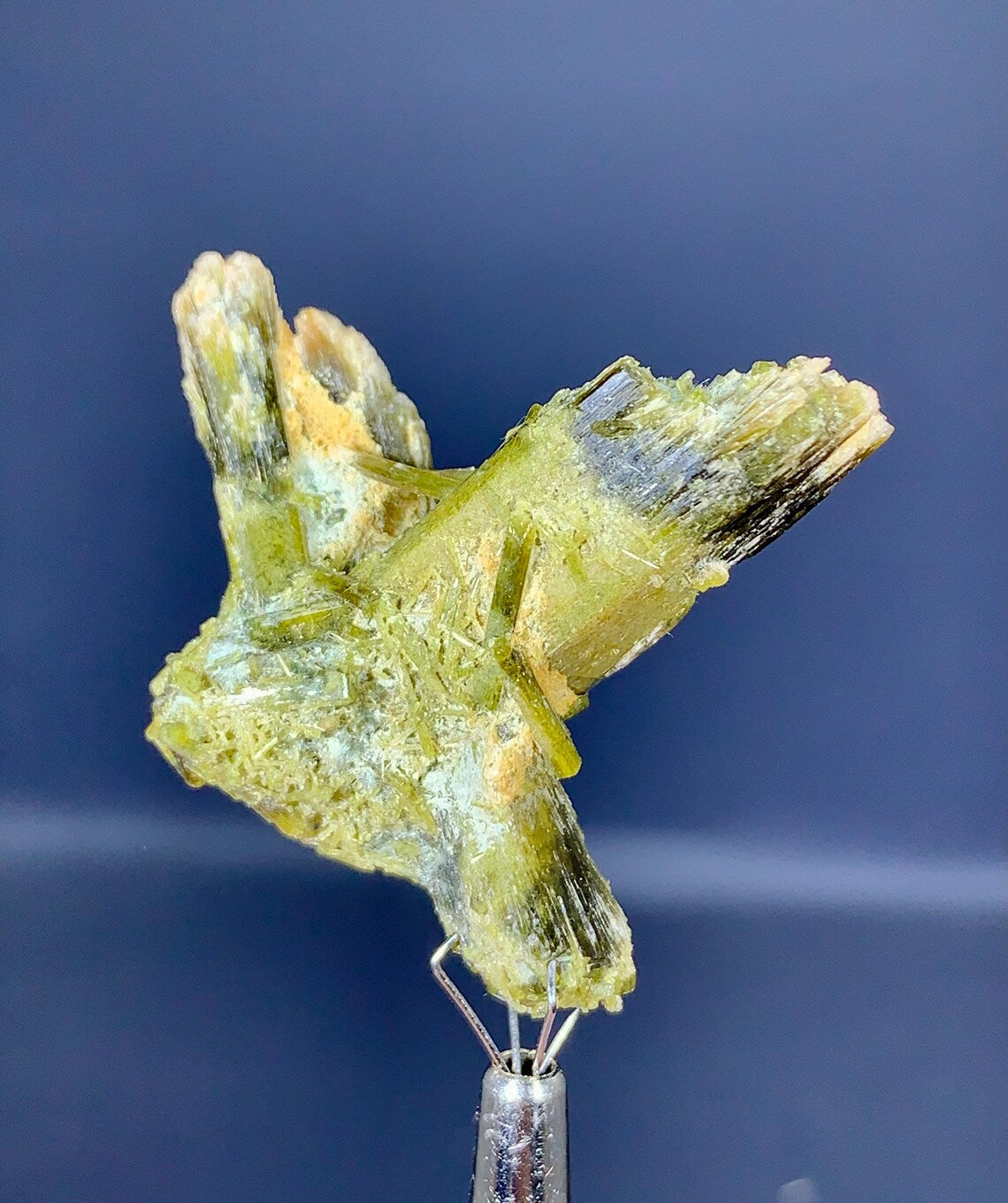 Epidote Crystal from Pakistan - 13.8 grams