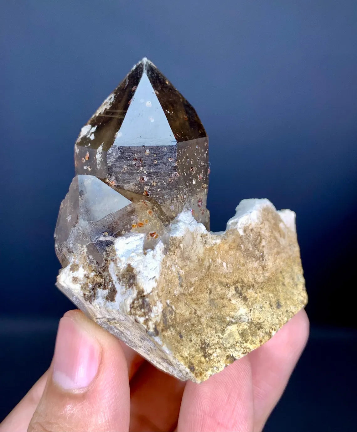 Garnet on Quartz from Pakistan - 109 gram