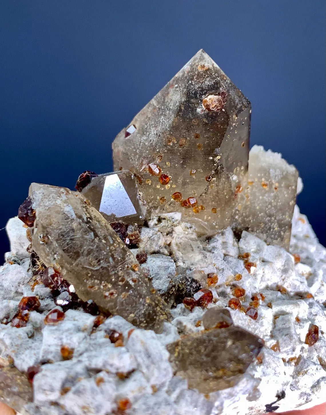 Garnet on Quartz from Pakistan - 72 gram