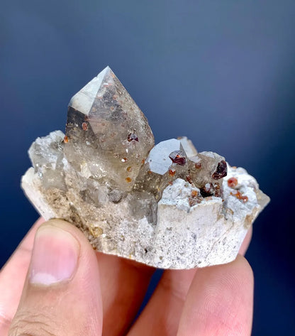 Garnet on Quartz from Pakistan - 72 gram