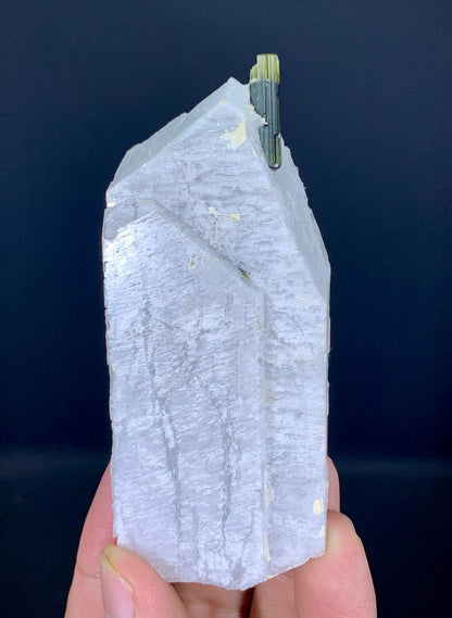 Tourmaline on Feldspar from Pakistan - 89 gram