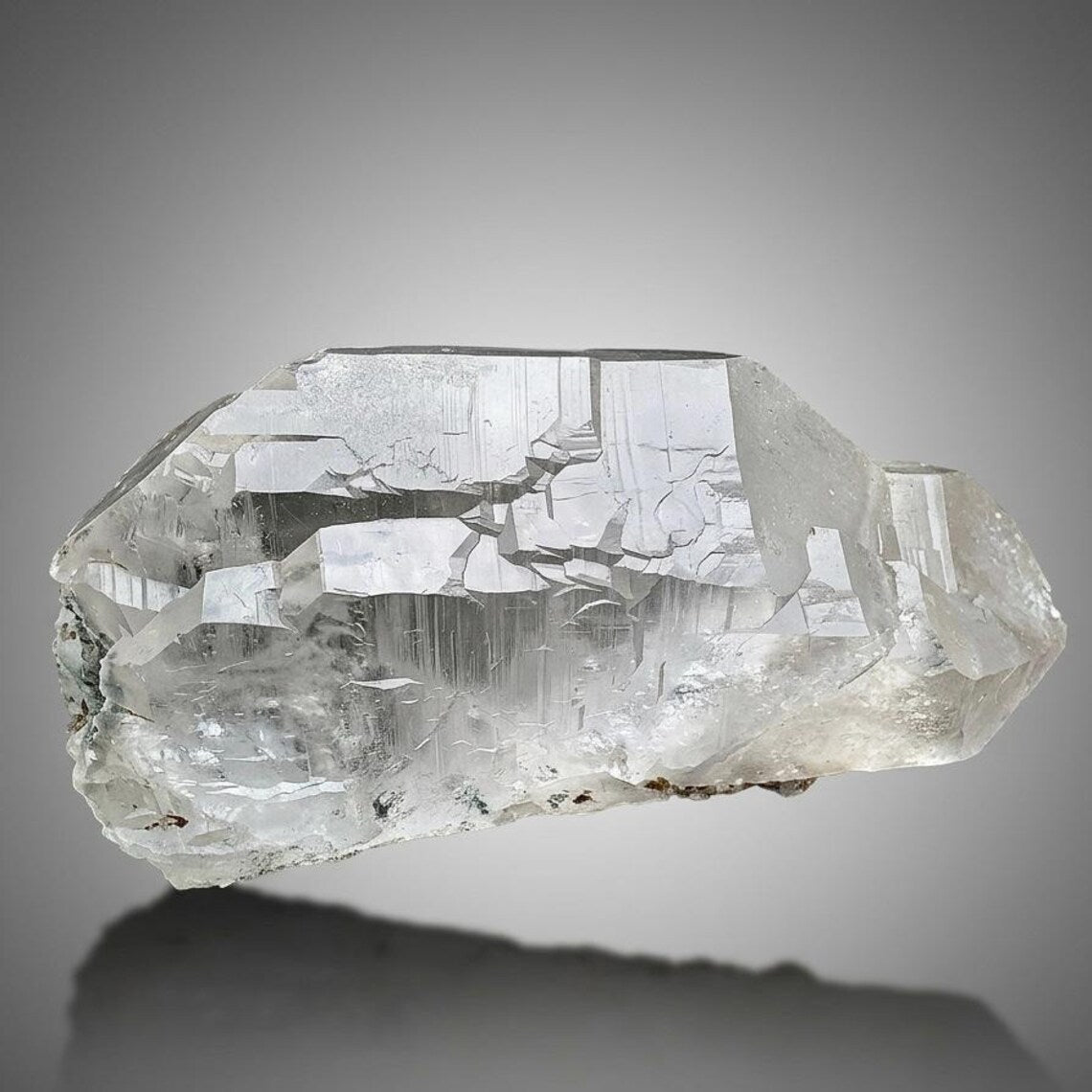 Twisted Gwindel Quartz from Pakistan - 743 gram