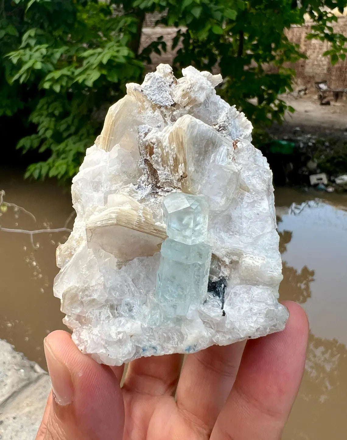 Aquamarine with Mica and Quartz Specimen from Pakistan - 298 gram