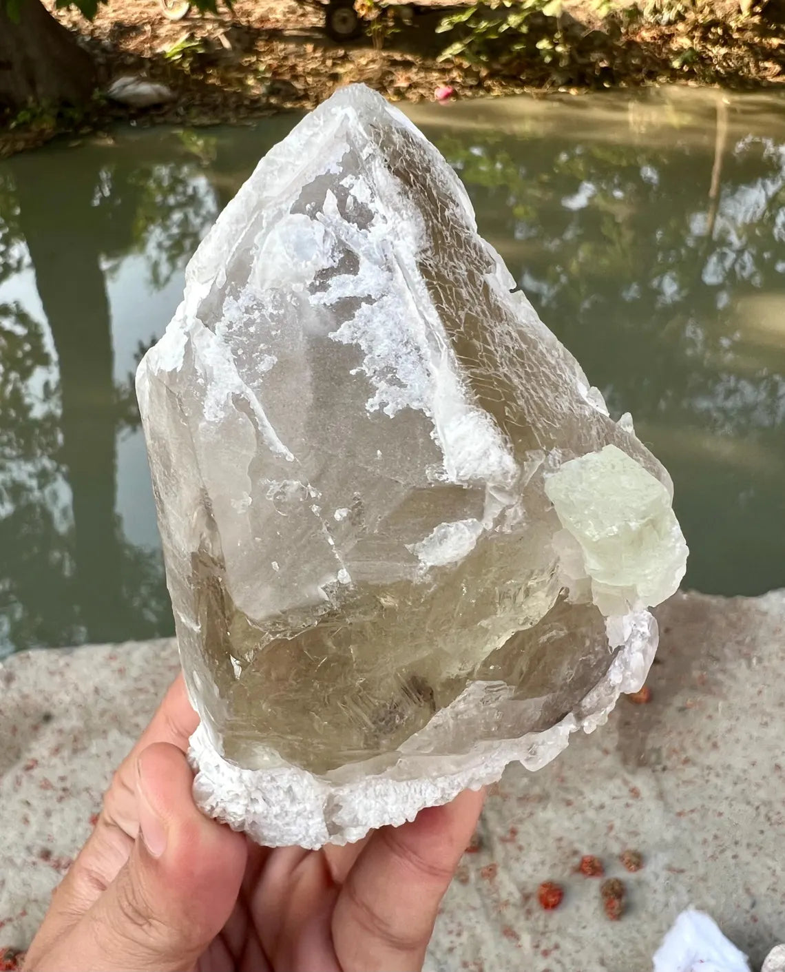 Kunzite on Quartz from Afghanistan - 440 gram