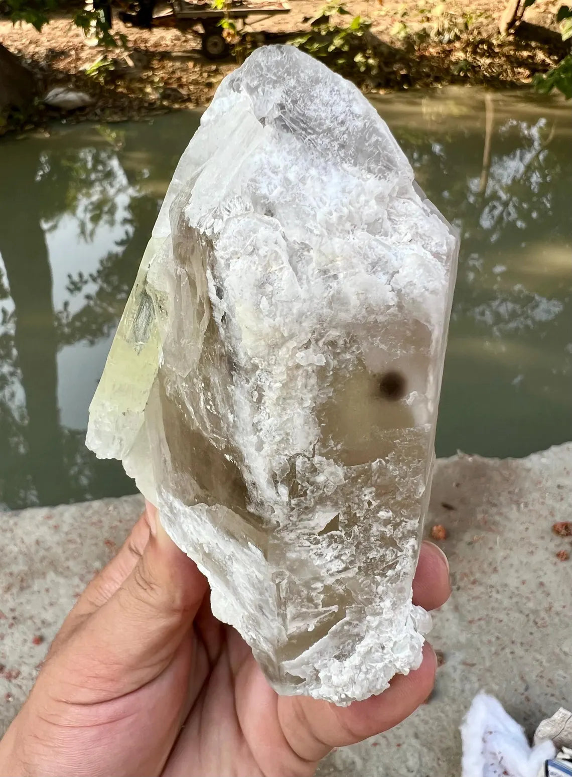 Kunzite on Quartz from Afghanistan - 440 gram