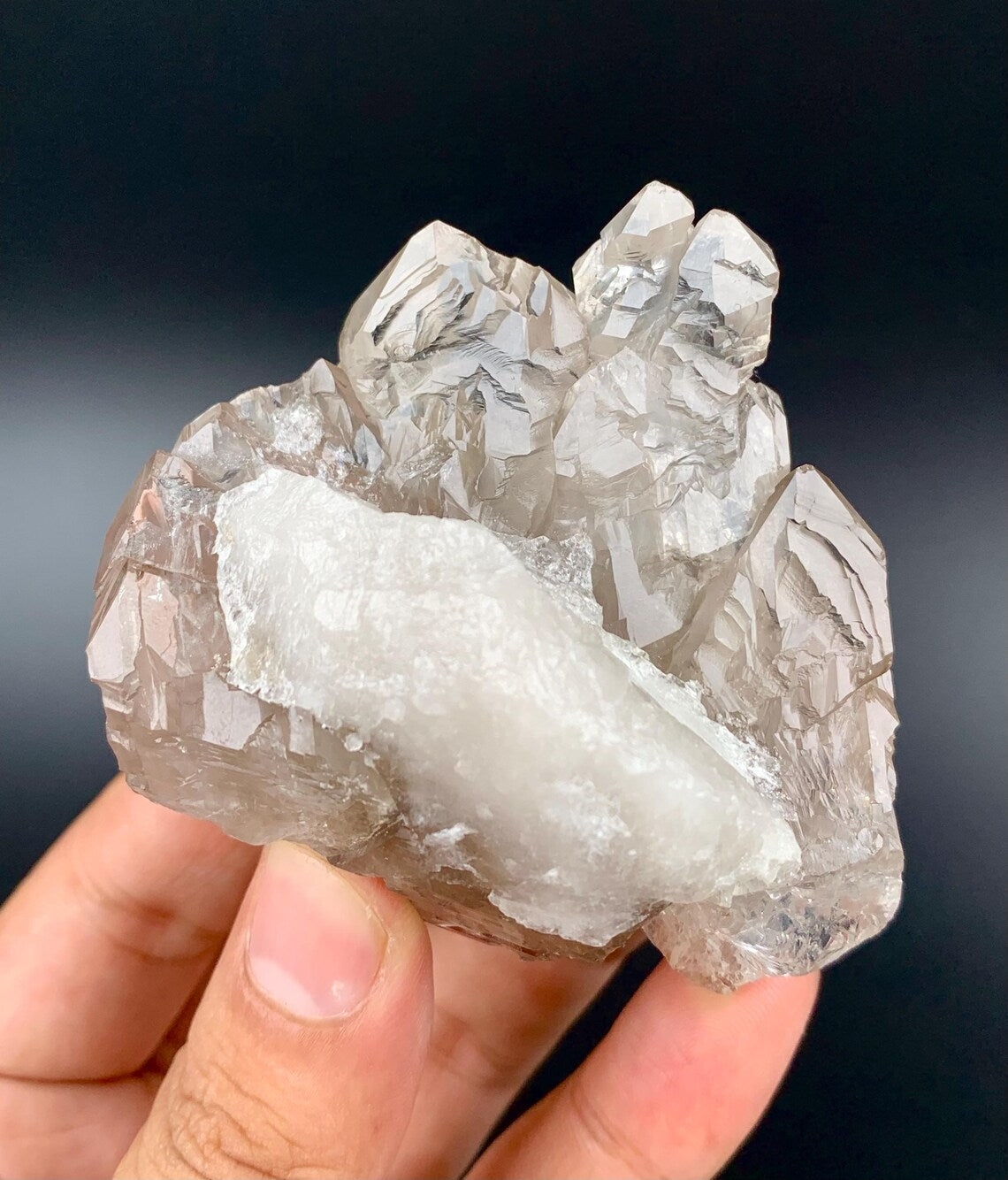 window Quartz from Afghanistan - 169 gram