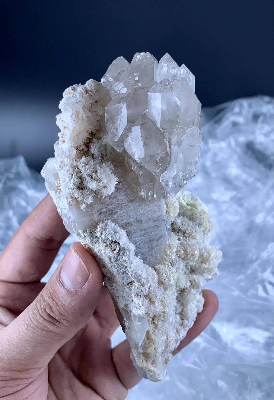 Window Quartz from Afghanistan - 420 gram