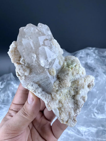 Window Quartz from Afghanistan - 420 gram