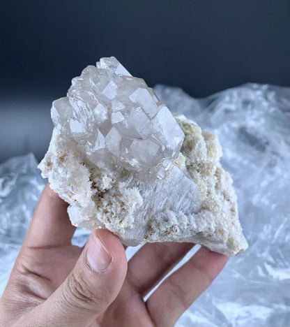 Window Quartz from Afghanistan - 420 gram