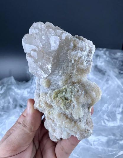 Window Quartz from Afghanistan - 420 gram