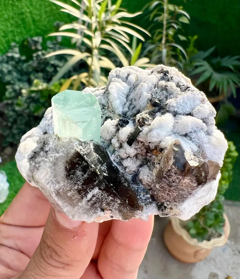 Blue Aquamarine Crystal with QUartz and Albite from Pakistan - 178 Gram