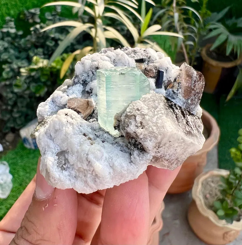 Blue Aquamarine Crystal with QUartz and Albite from Pakistan - 178 Gram