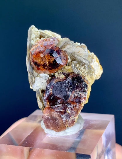 Etched Red Garnet with star mica from Skardu - 10 Gram
