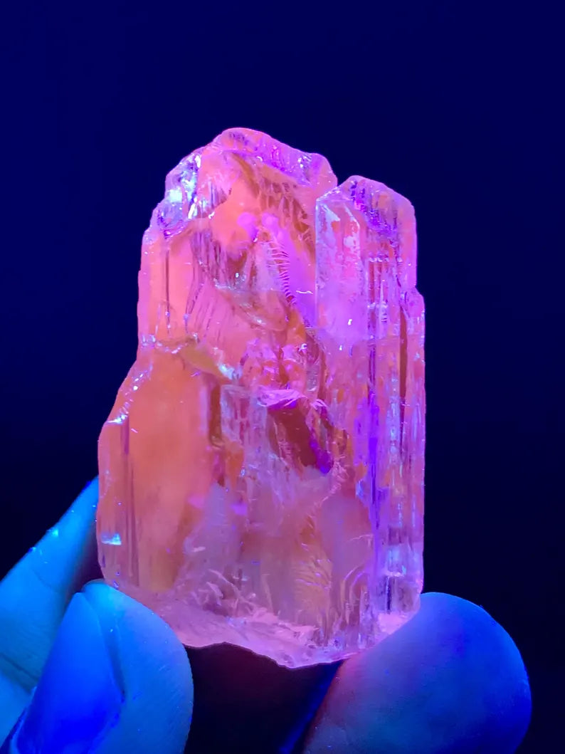 Fluorescent Yellow TripahenKunzite Crystal from Afghanistan