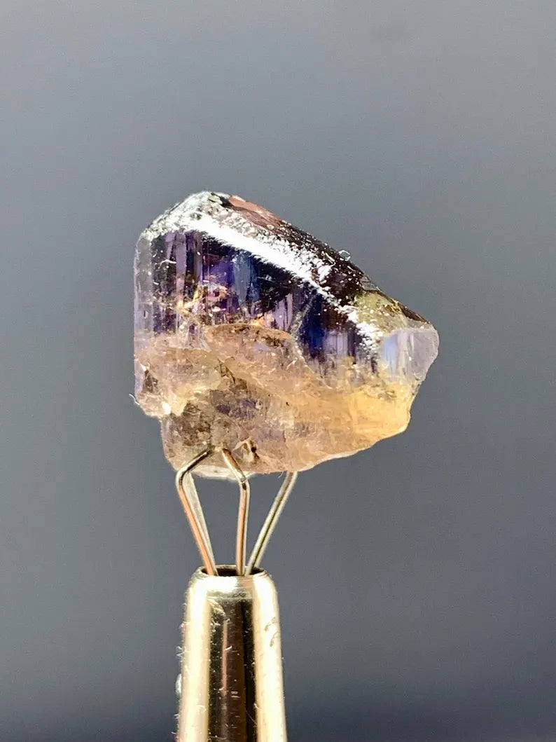 Blue and Yellow Tanzanite Crystal from Tanzania - 14.50 Carats