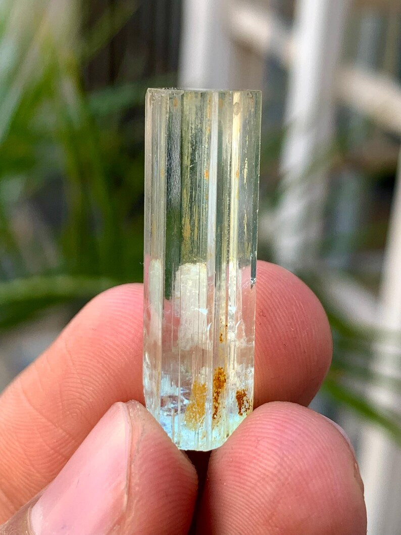 Facated Transparent Blue Aquamarine Crystal from Skardu Pakistan 23.50 Carats
