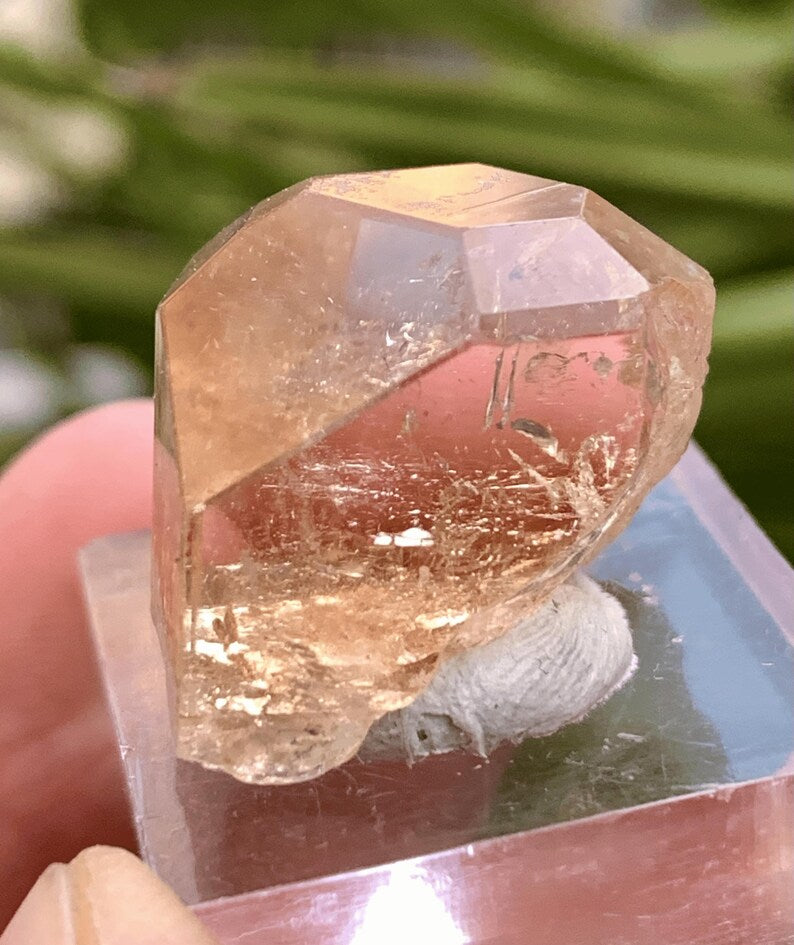 Dimaond Cut Golden Topaz Crystal from Pakistan - 63.0 Carats