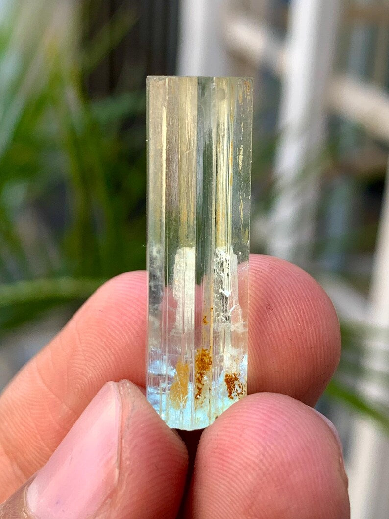 Facated Transparent Blue Aquamarine Crystal from Skardu Pakistan 23.50 Carats