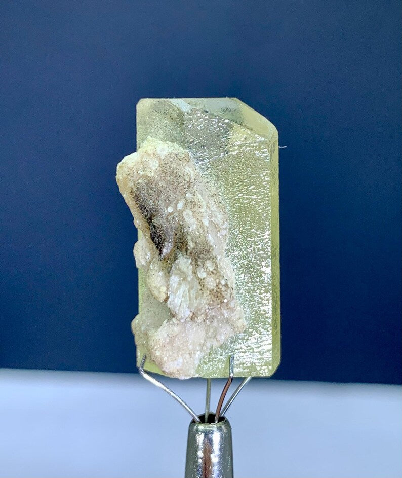 Natural Transparent yellow Helidoor Crystal from Pakistan - 07 Gram